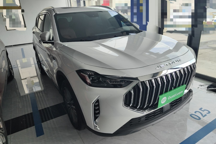 Jetour X70 PLUS 2025 car image #4