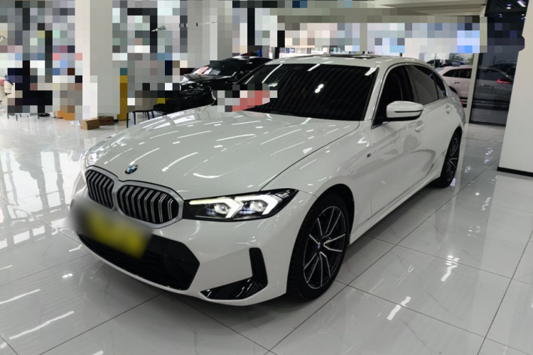 BMW 3 Series 2024 #2 BMW 3 Series 2024 car image #2