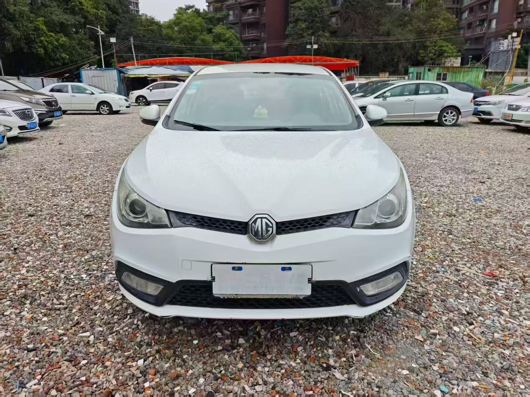 MG 5 2015 car image #2