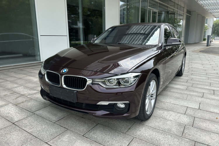 BMW 3 Series 2017 #2 BMW 3 Series 2017 car image #2