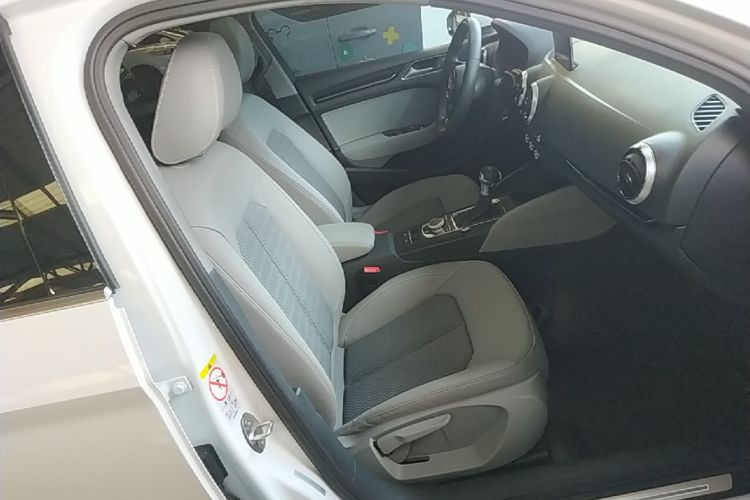 Audi A3 2021 immagine di auto #24