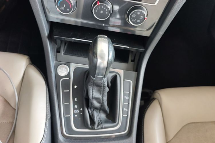 Volkswagen Golf 2017 #18 Volkswagen Golf 2017 car image #18