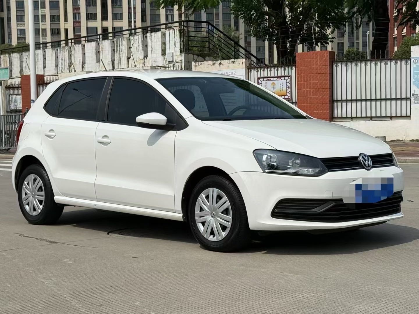 Volkswagen Polo 2017 car image #3