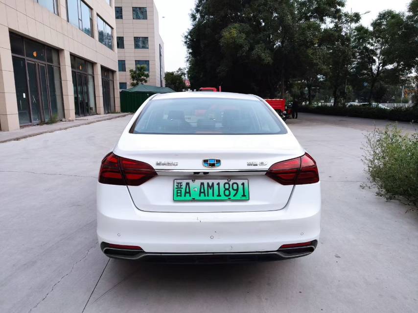 GEELY Emgrand New Energy 2019 #5 GEELY Emgrand New Energy 2019 imagen de coche #5