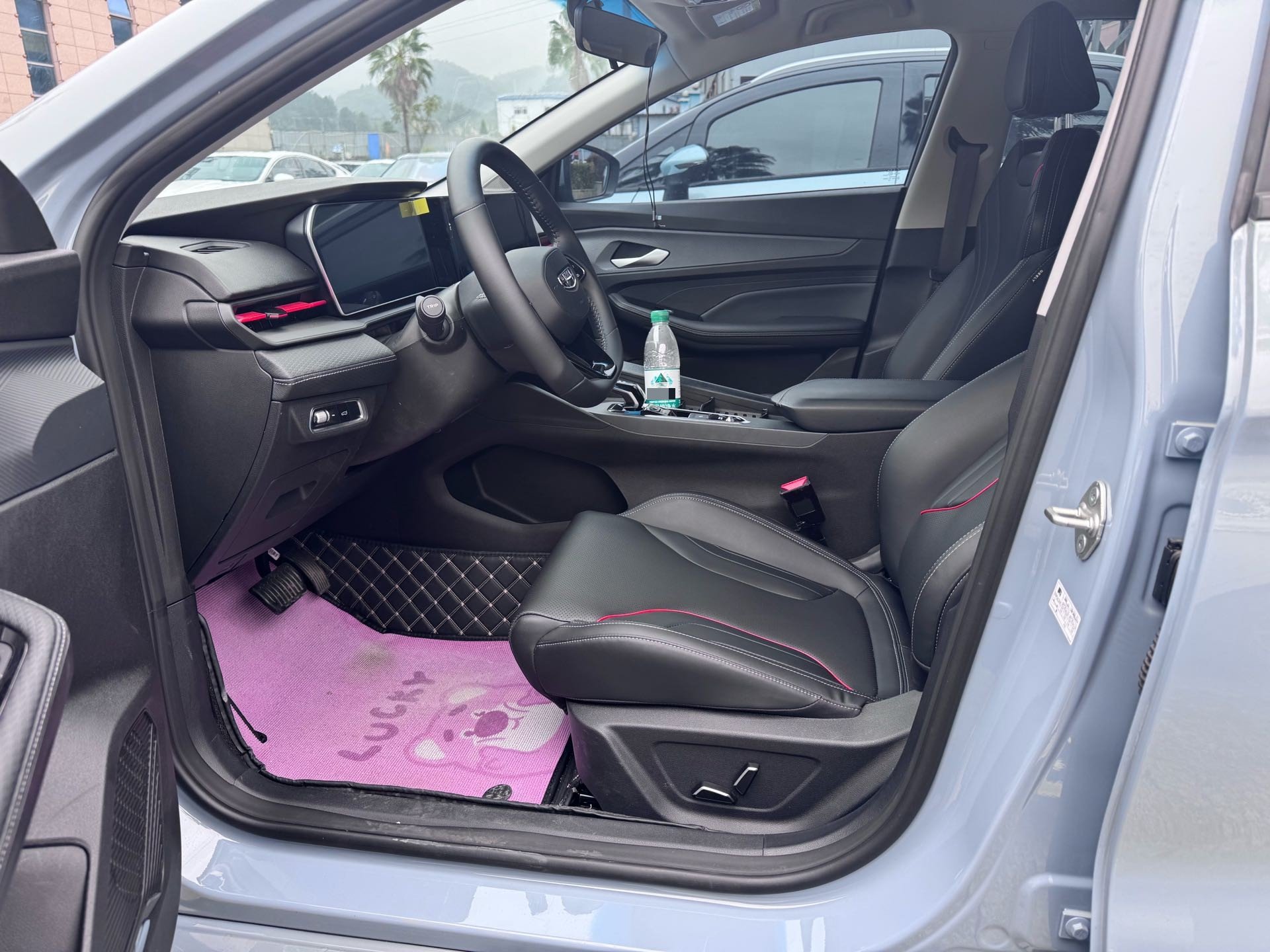 GEELY Binray 2026 صورة سيارة #2