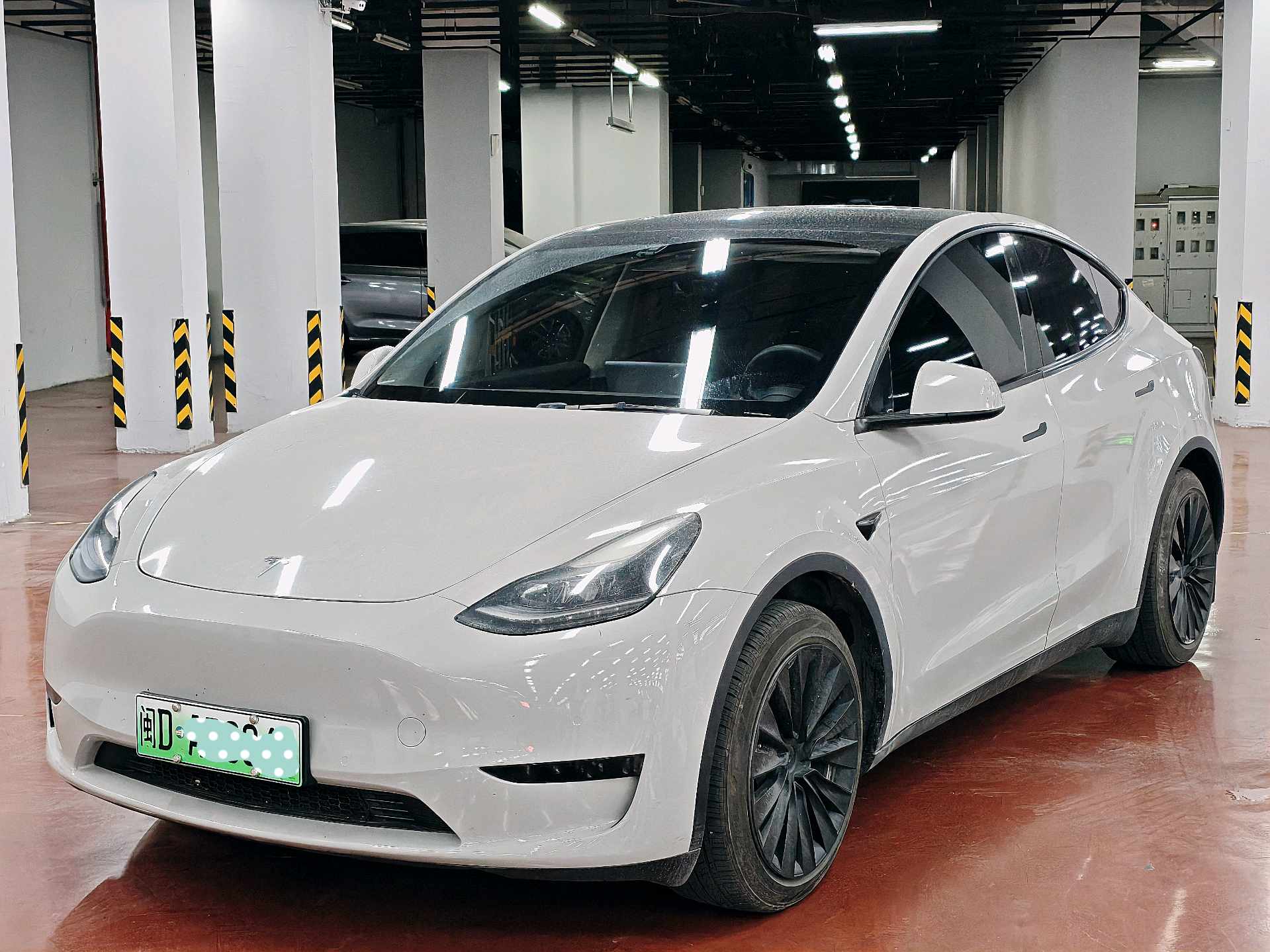 Tesla Model Y 2022 Tesla Model Y 2022 car image
