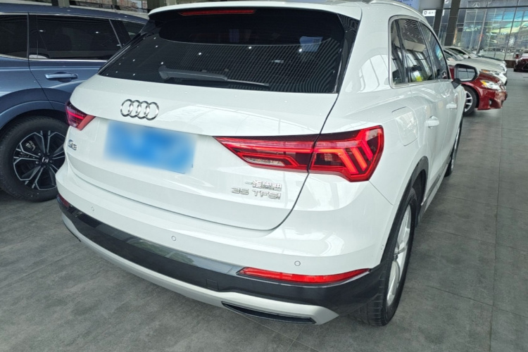 Audi Q3 2023 #5 Audi Q3 2023 car image #5