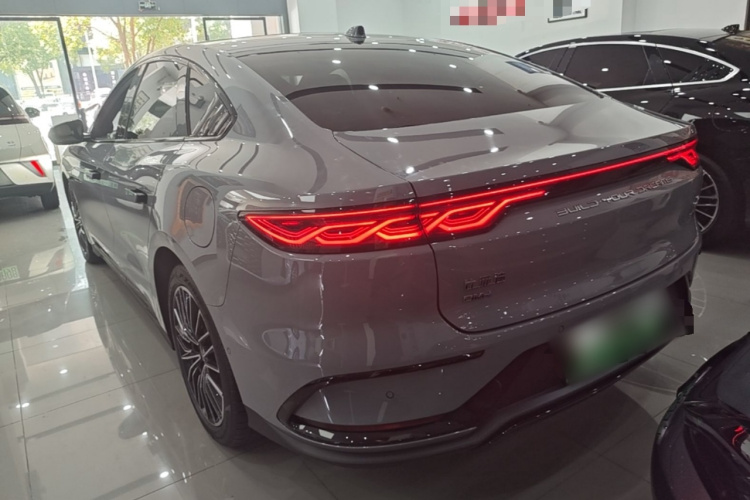 BYD Han 2025 #5 BYD Han 2025 изображение автомобиля #5