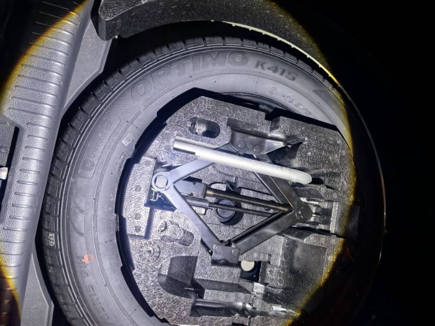 2016 #8 2016 car image #8