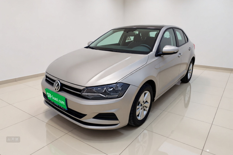 Volkswagen Polo 2020 car image #2