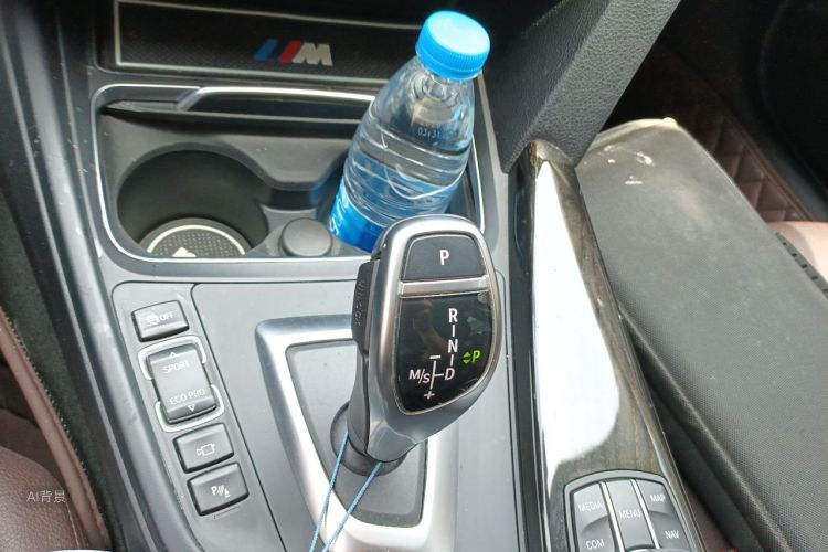 BMW 3 Series 2019 #16 BMW 3 Series 2019 car image #16