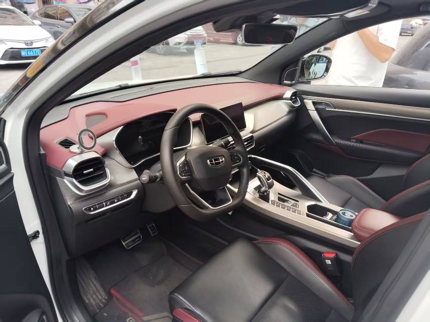 GEELY Coolray 2018 #4 GEELY Coolray 2018 صورة سيارة #4