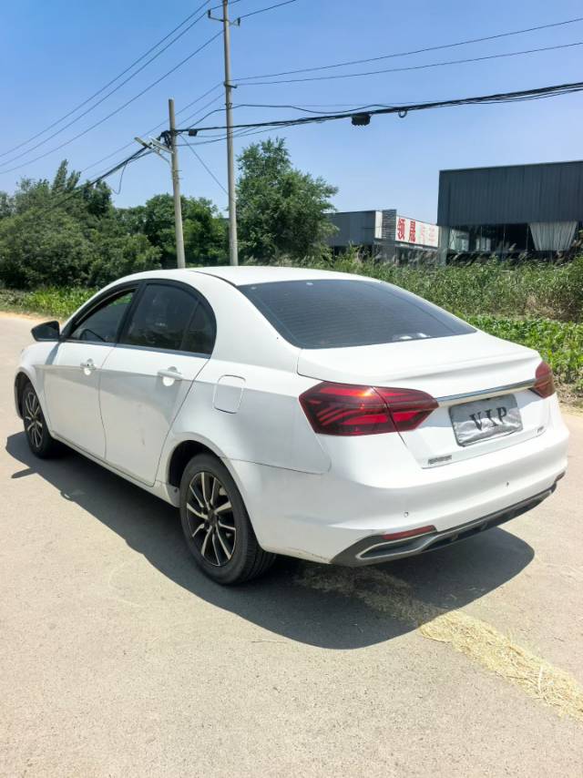 GEELY Emgrand 2019 car image #5
