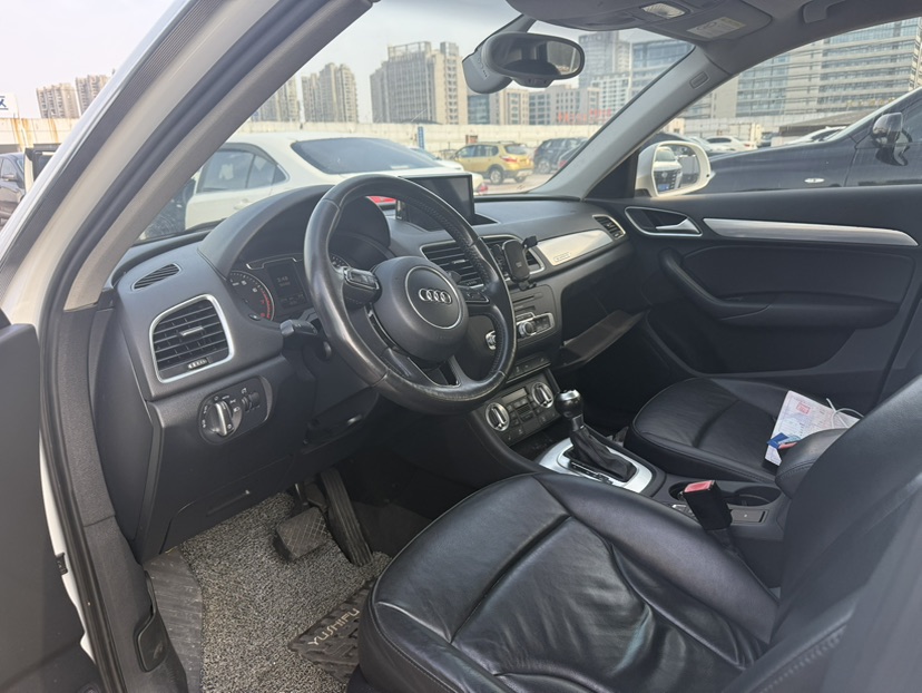 Audi Q3 2015 #4 Audi Q3 2015 car image #4