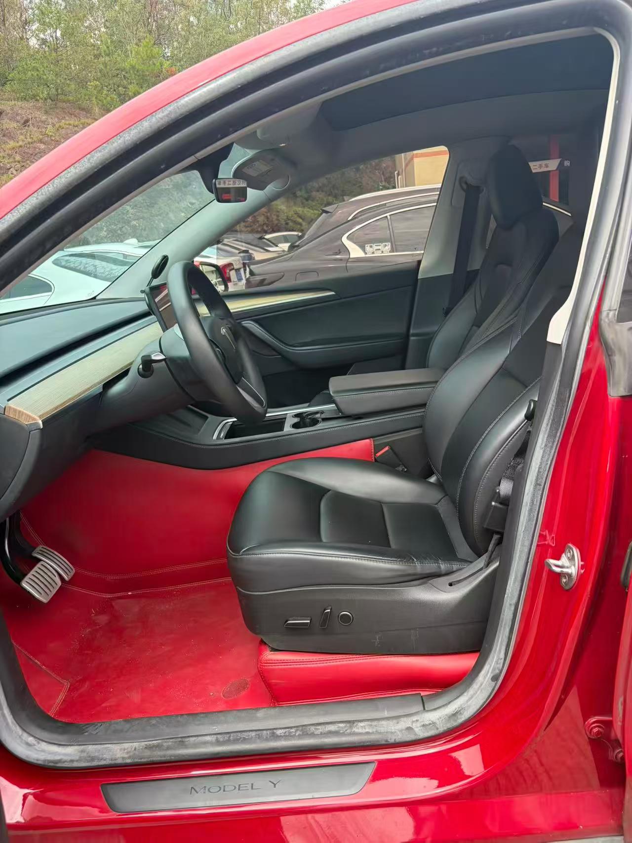 Tesla Model Y 2022 #3 Tesla Model Y 2022 car image #3