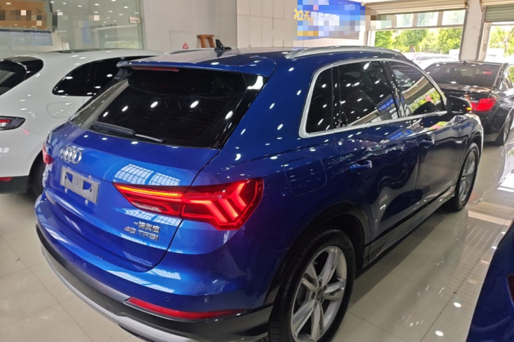 Audi Q3 2019 #7 Audi Q3 2019 car image #7