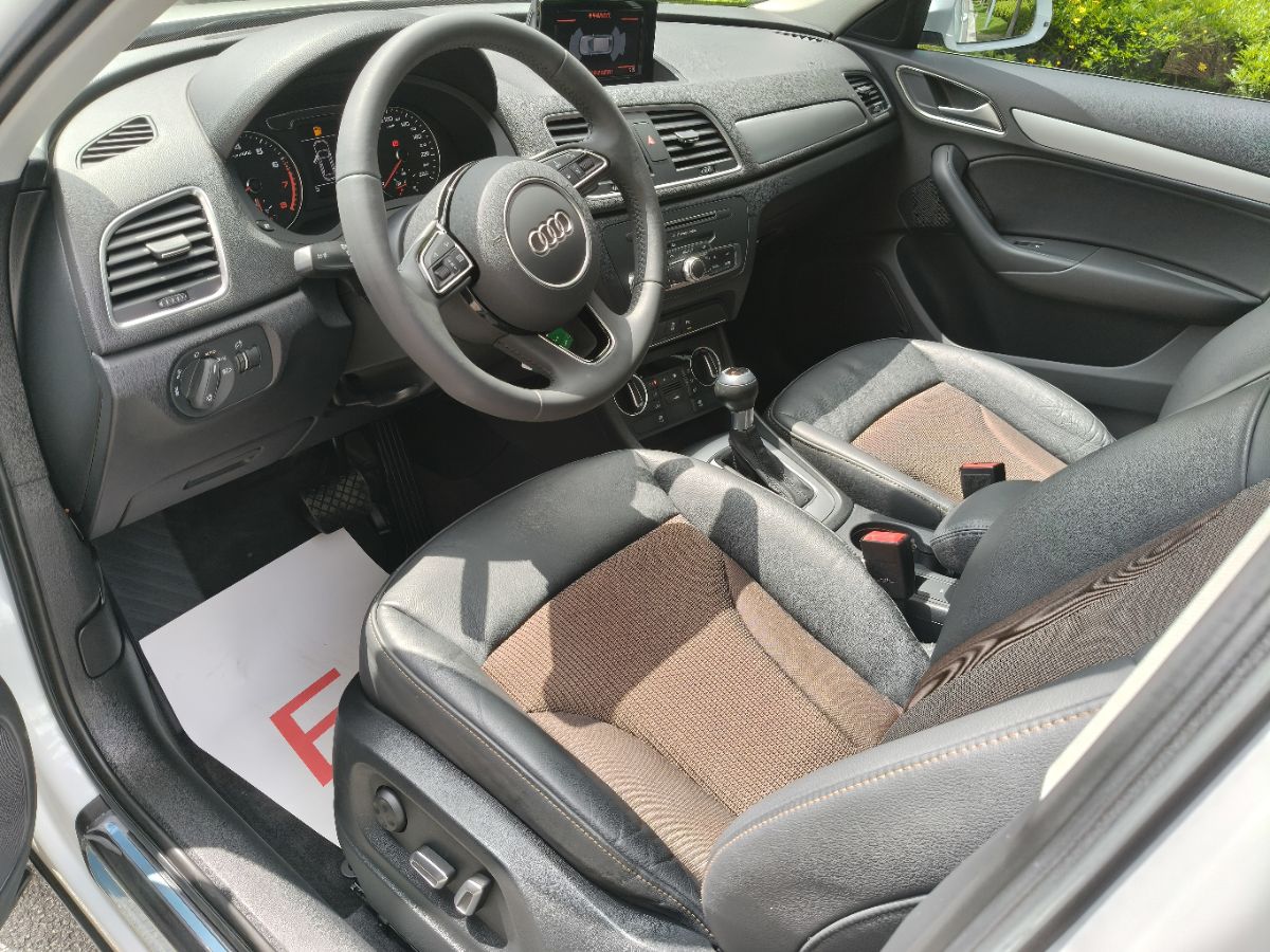 Audi Q3 2019 car image #6