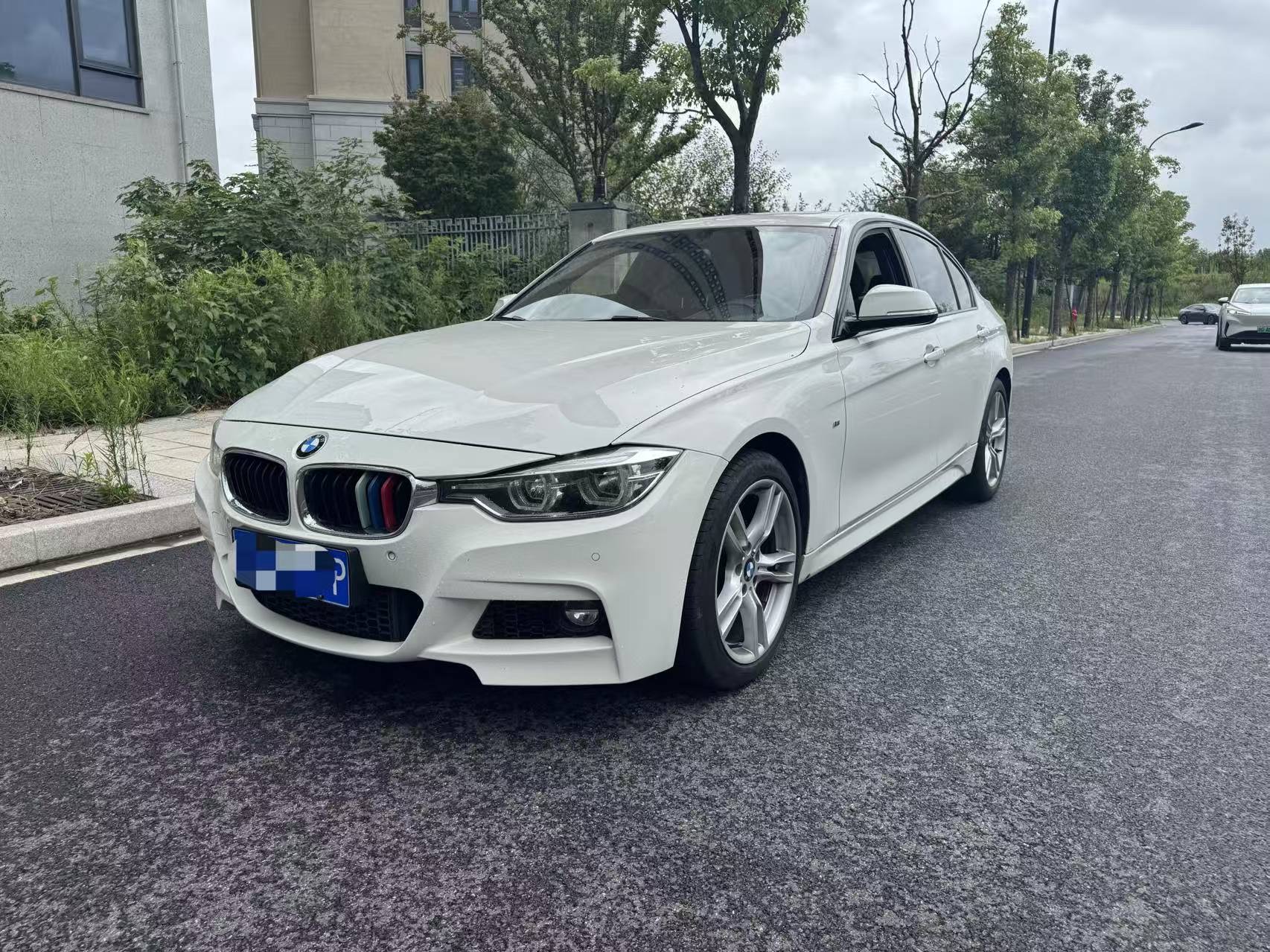 BMW 3 Series 2019 car image #3