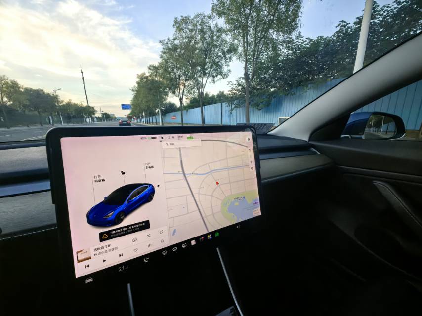 Tesla Model 3 (Imported) 2019 car image #9