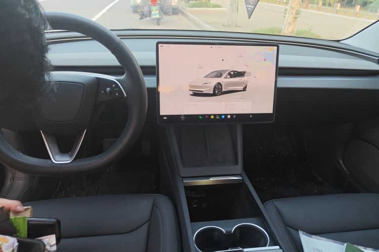 Tesla Model 3 2026 #7 Tesla Model 3 2026 صورة سيارة #7