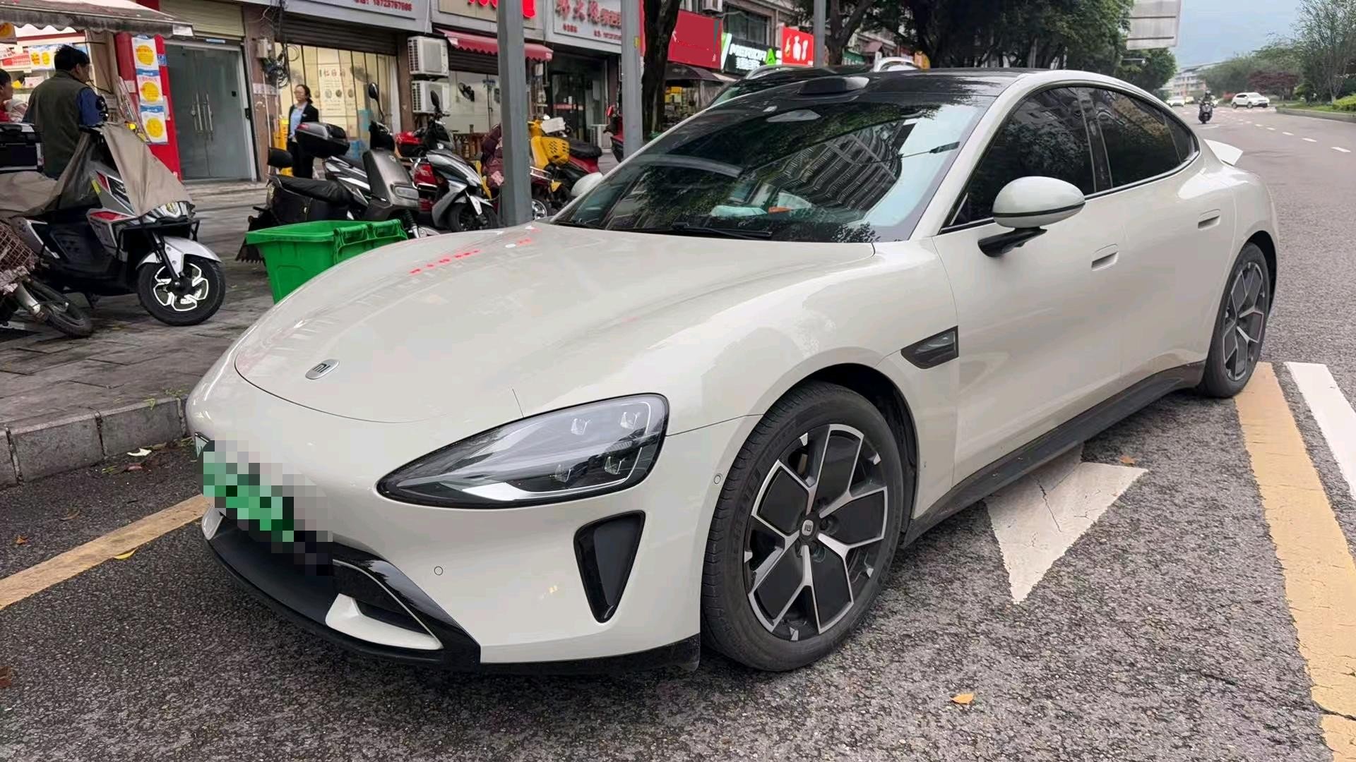 MI SU7 2024 car image 
