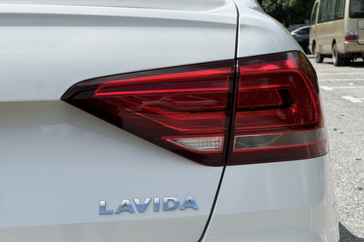 Volkswagen Lavida 2020 car image #8