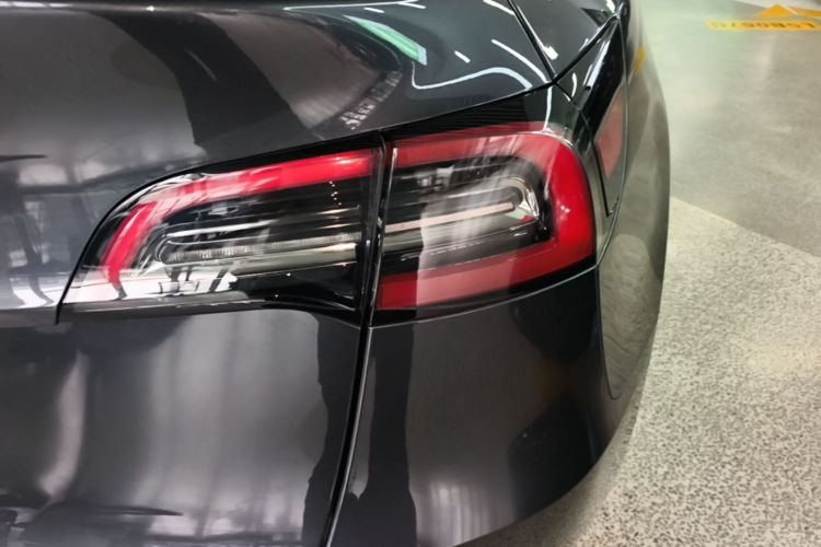 Tesla Model Y 2024 #8 Tesla Model Y 2024 car image #8