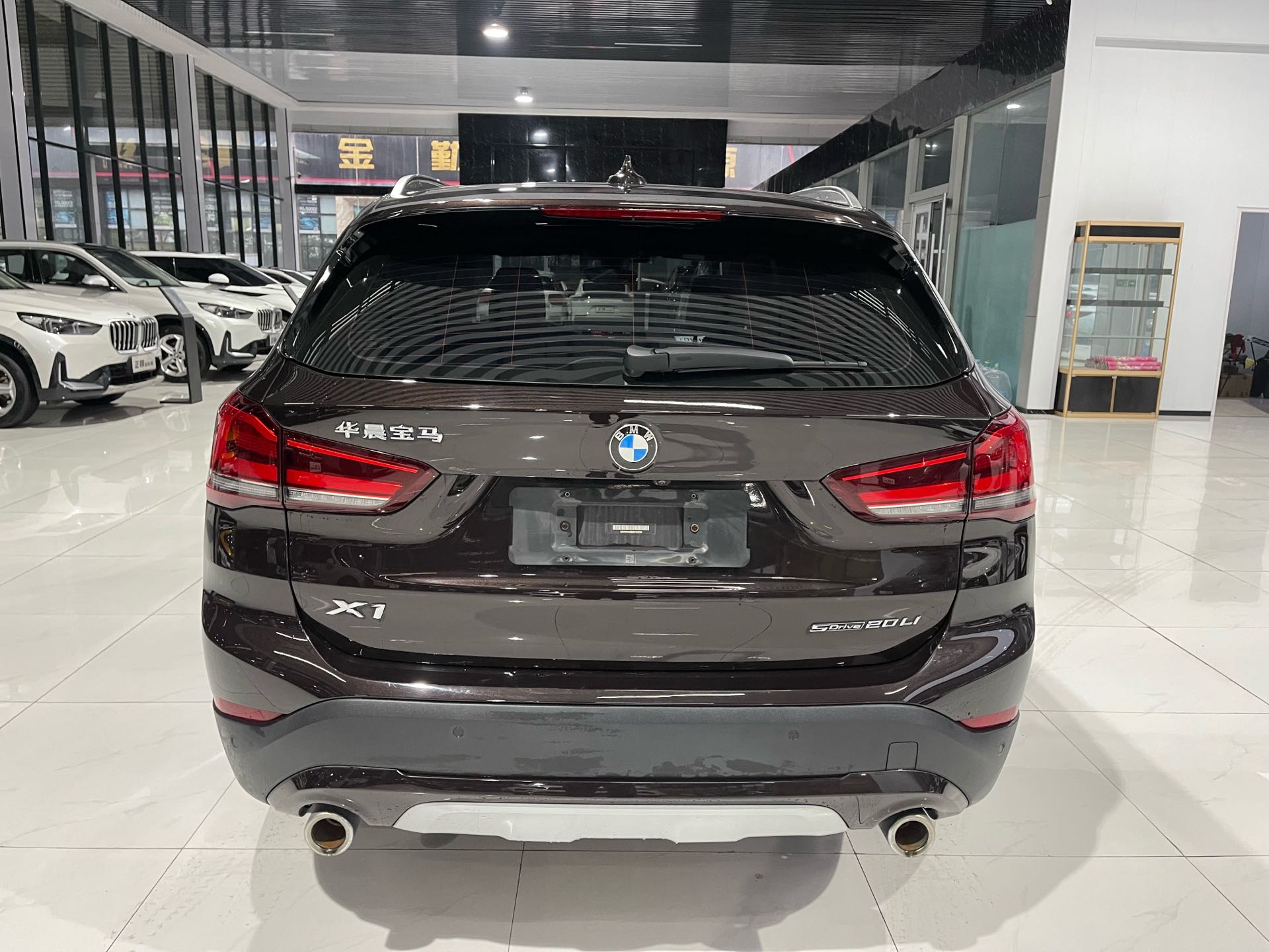 2021 изображение автомобиля #3