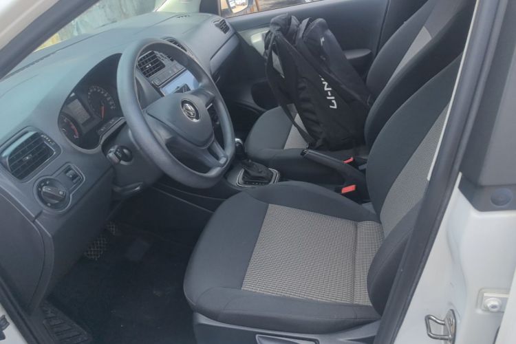 Volkswagen Polo 2018 car image #15