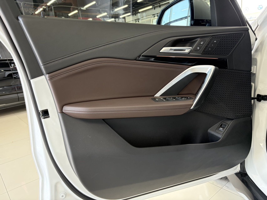 BMW X1 2023 car image #4