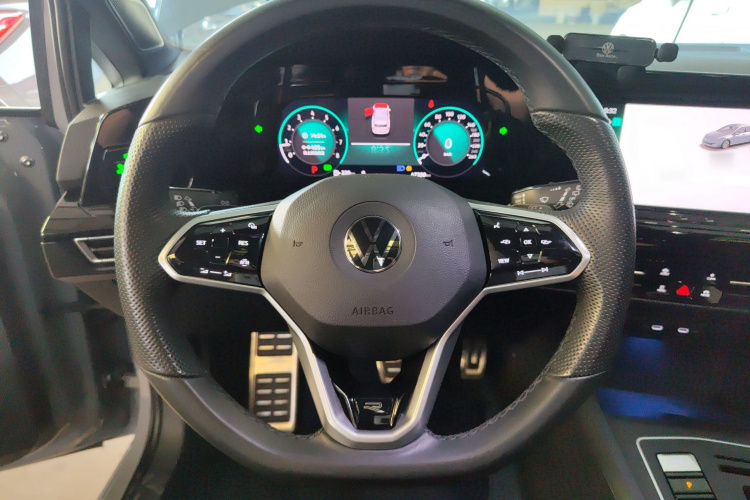 Volkswagen Golf 2023 imagen de coche #11