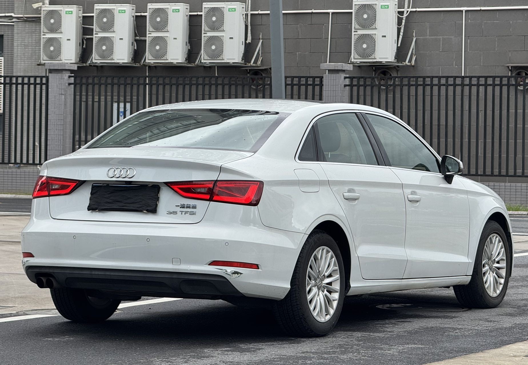 Audi A3 2016 car image #8