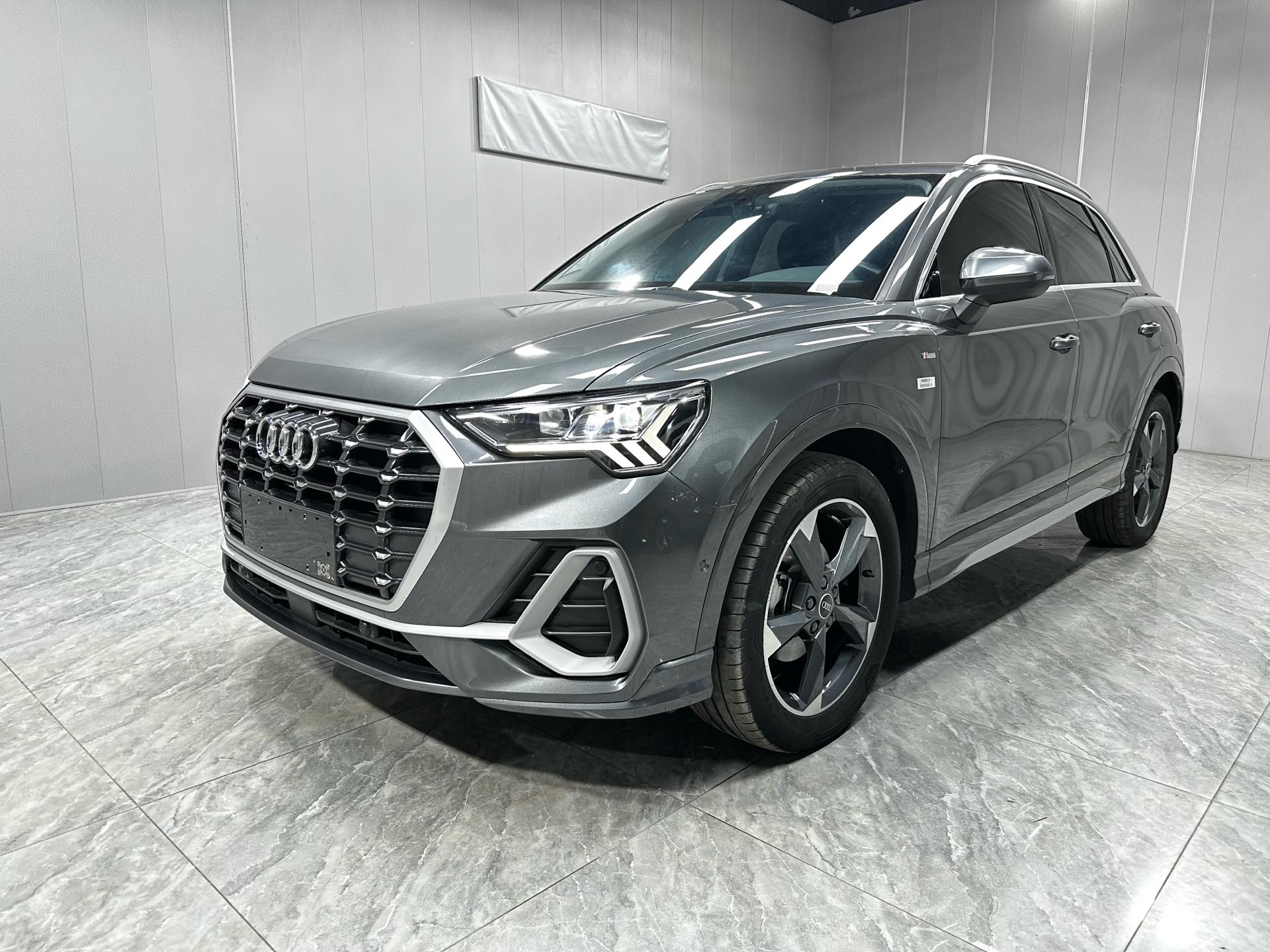 Audi Q3 2023 Audi Q3 2023 car image