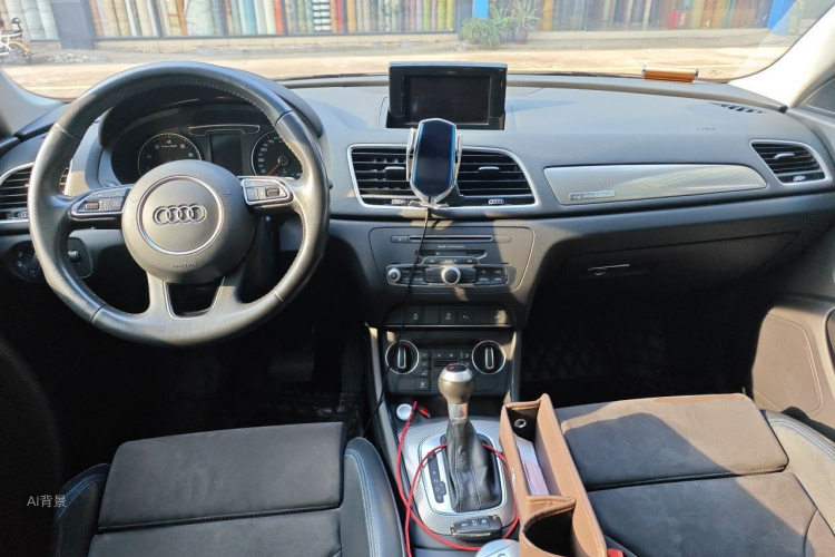 Audi Q3 2019 #11 Audi Q3 2019 car image #11