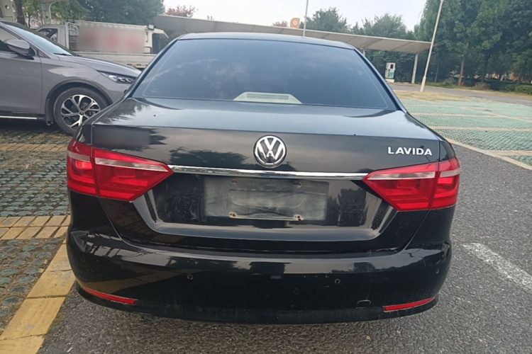 Volkswagen Lavida 2016 car image #6
