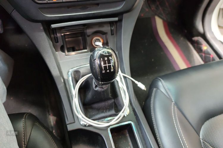 GEELY Emgrand 2017 #16 GEELY Emgrand 2017 car image #16