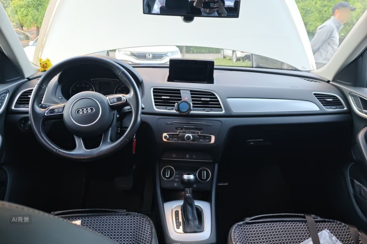 Audi Q3 2018 #11 Audi Q3 2018 car image #11
