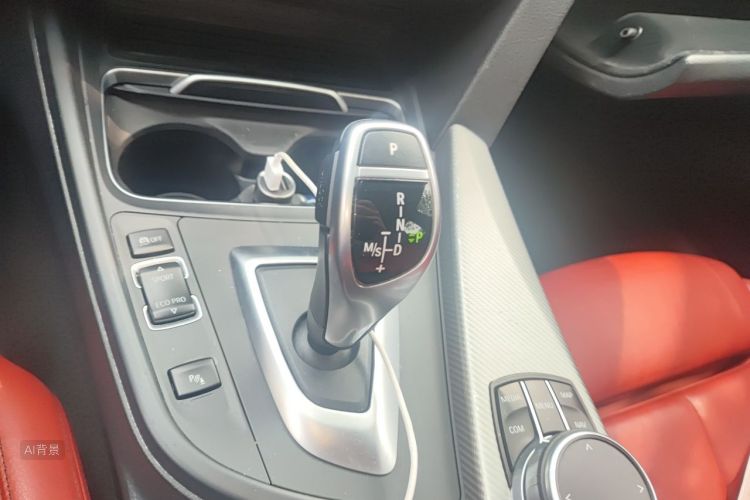 BMW 3 Series 2018 #16 BMW 3 Series 2018 car image #16