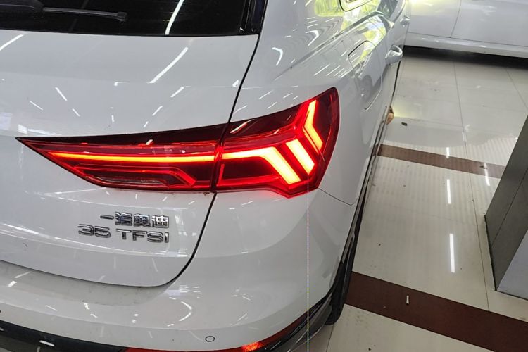Audi Q3 2020 #8 Audi Q3 2020 car image #8