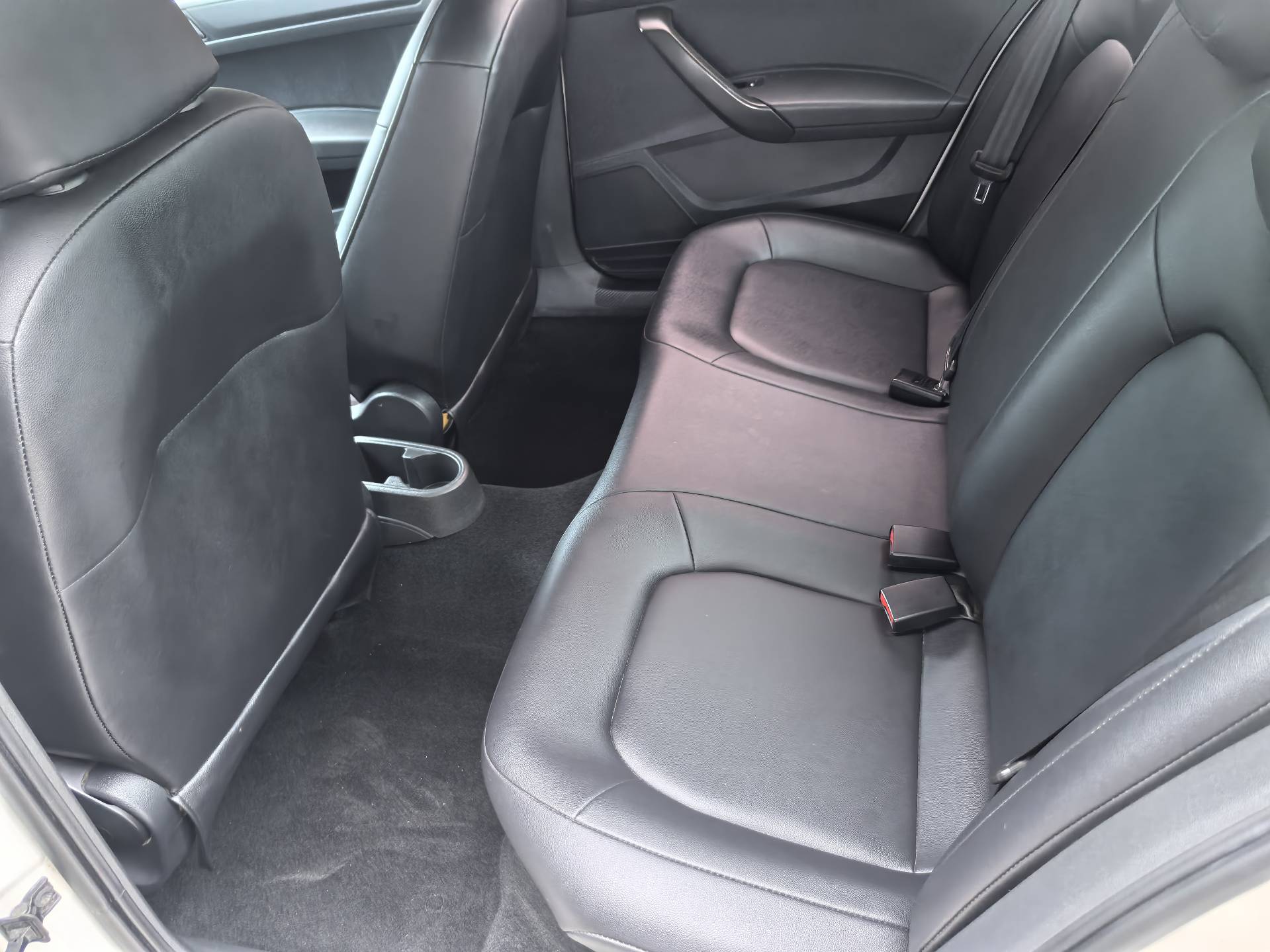 Volkswagen Santana 2018 imagen de coche #6