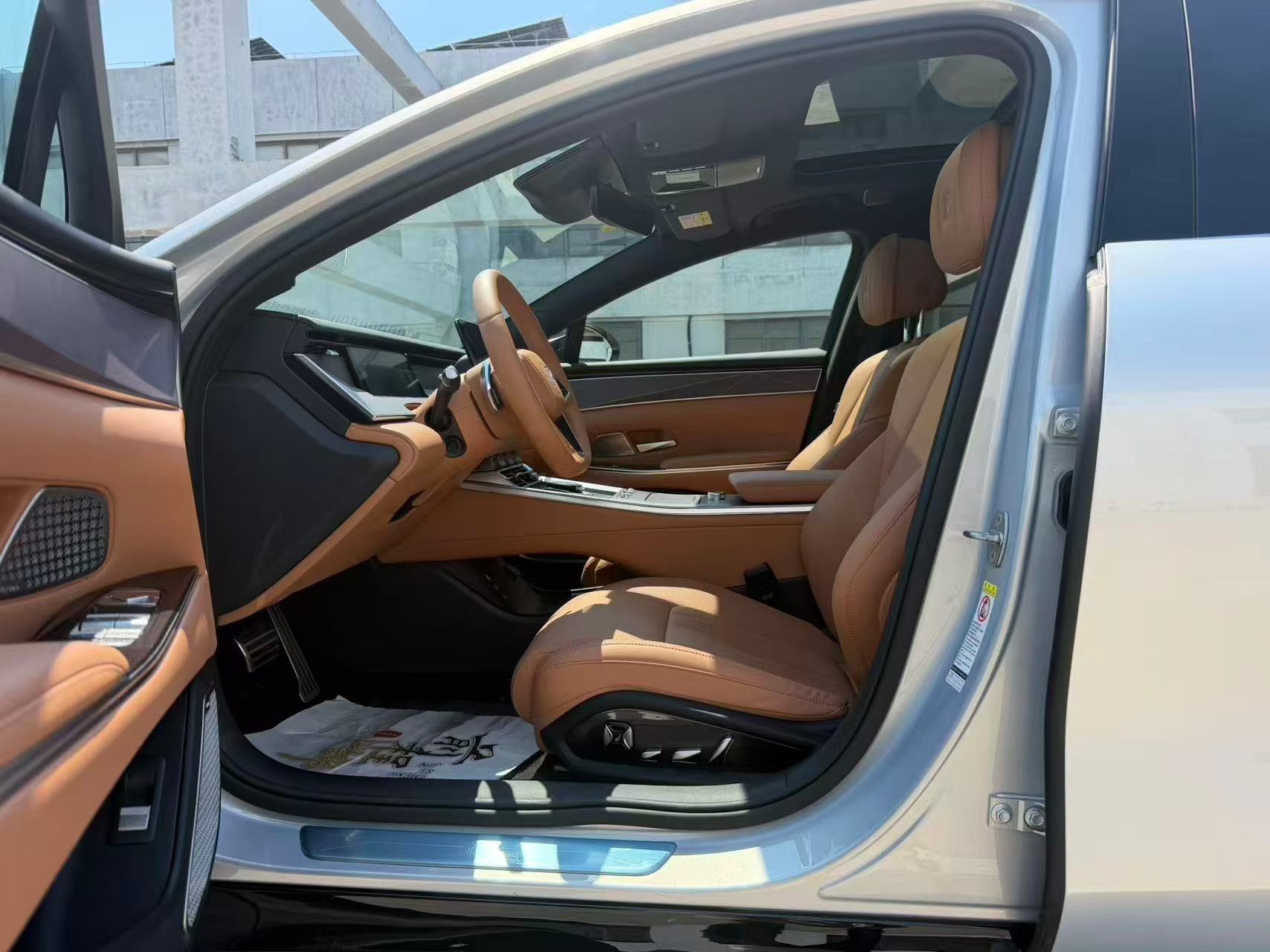 BYD HanL 2025 #4 BYD HanL 2025 imagen de coche #4