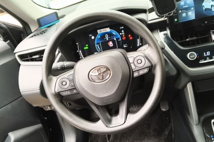 Toyota Corolla Cross 2025 car image #11
