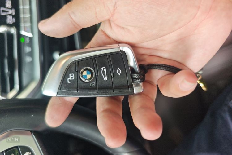 BMW 3 Series 2020 immagine di auto #10