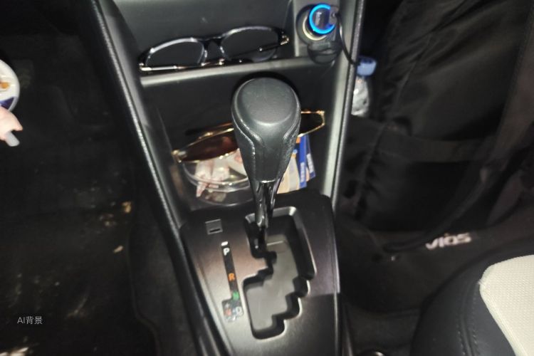 Toyota Vios 2021 immagine di auto #16