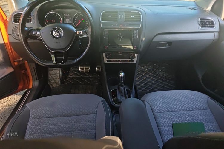 Volkswagen Polo 2017 car image #11