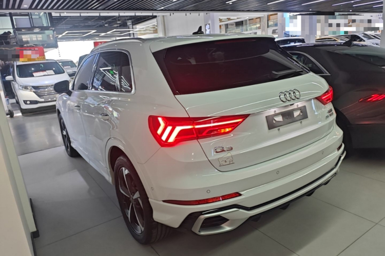 Audi Q3 2024 #5 Audi Q3 2024 car image #5