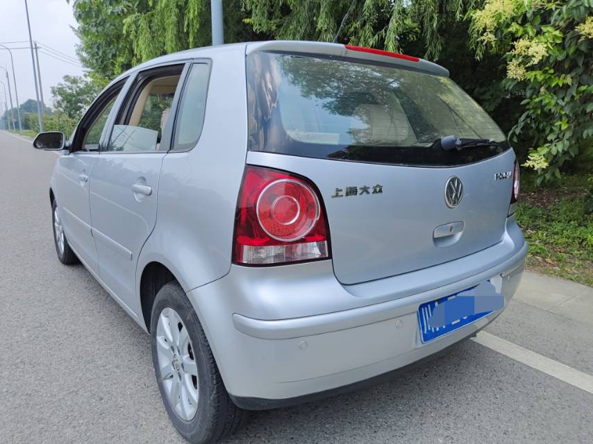 Volkswagen Polo 2010 #4 Volkswagen Polo 2010 car image #4