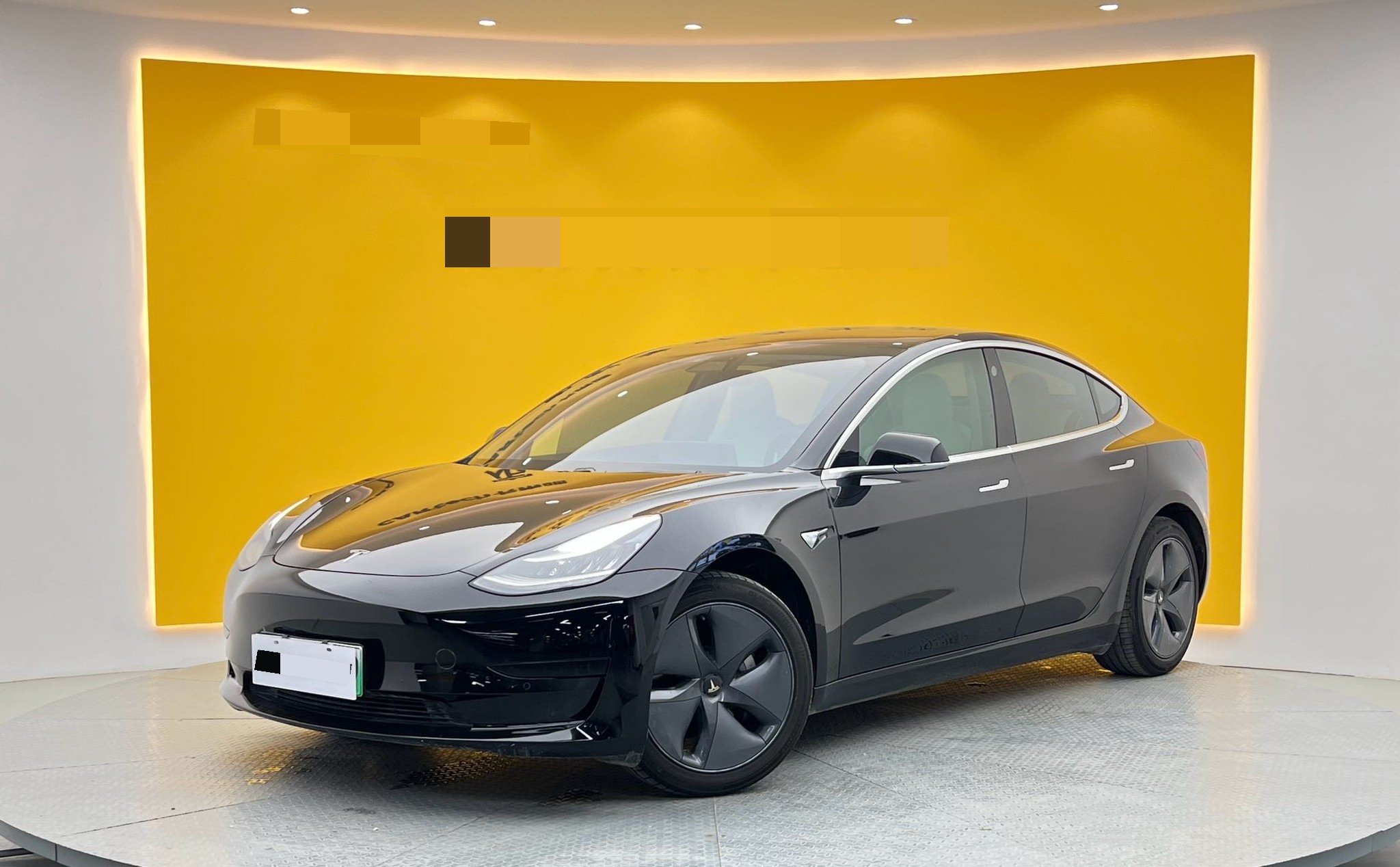 Tesla Model 3 2020 car image 
