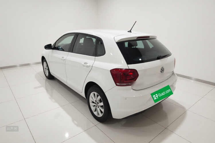 Volkswagen Polo 2022 car image #5
