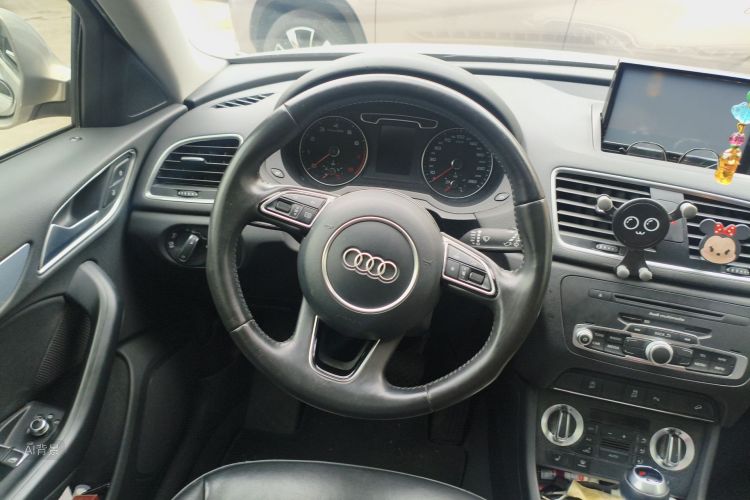 Audi Q3 2015 image de voiture #12